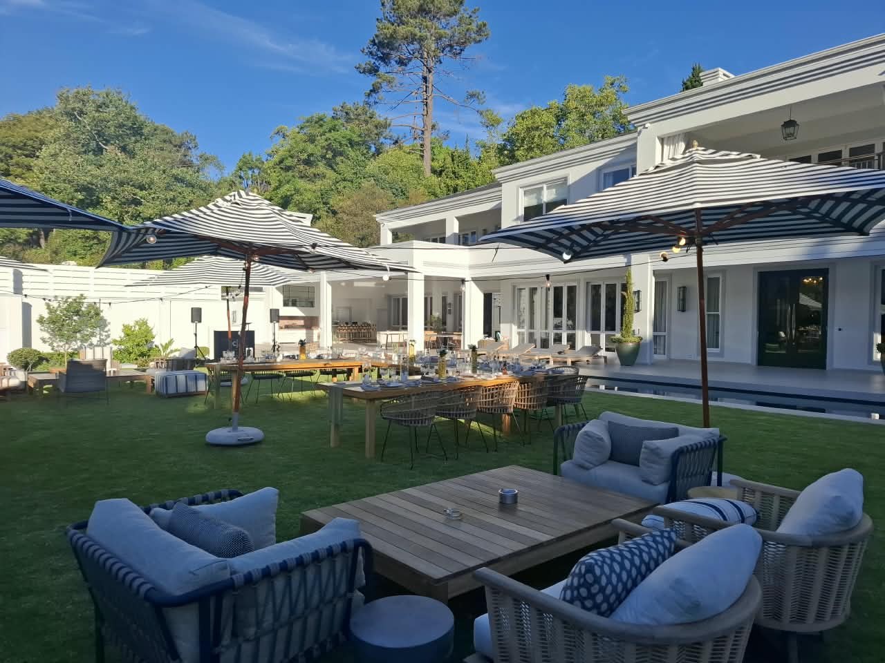 Garden seating and dining